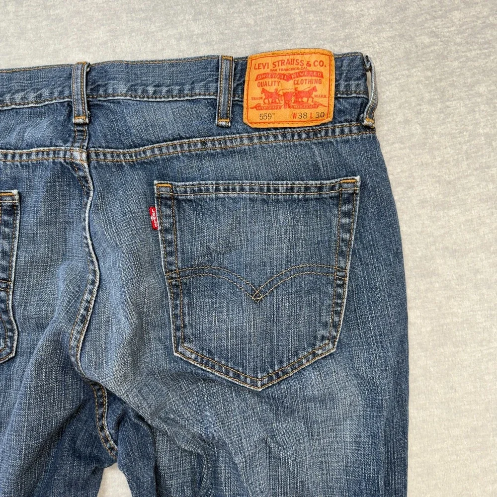 Levis light stain